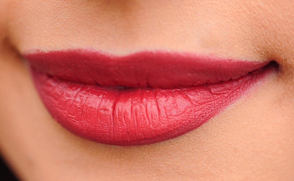 Visuele gids over de waarheid over fillers met mythes en feiten uitgelegd door cosmetische experts
